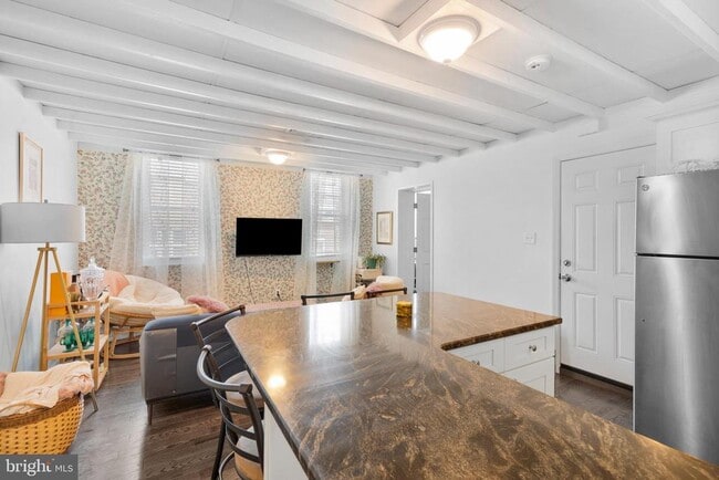 Photo - 530 Bainbridge St Unit 3F