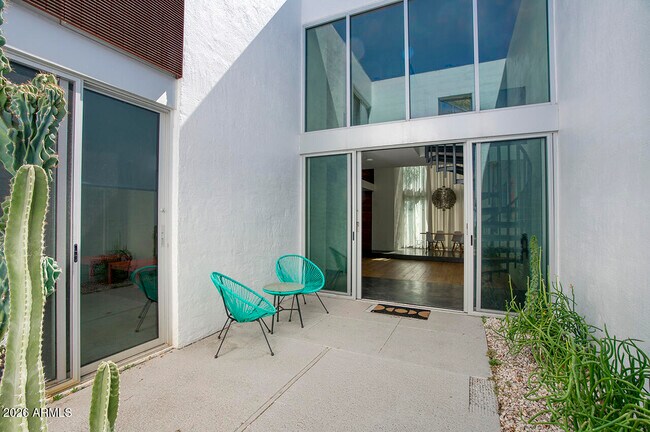 Photo - 3261 E Camelback Rd