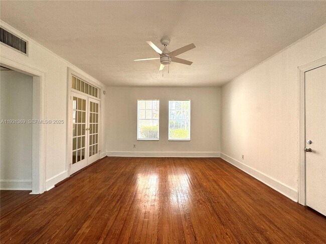 Photo - 756 Meridian Ave Unit 9