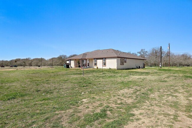 Photo - 2246 County Line Rd