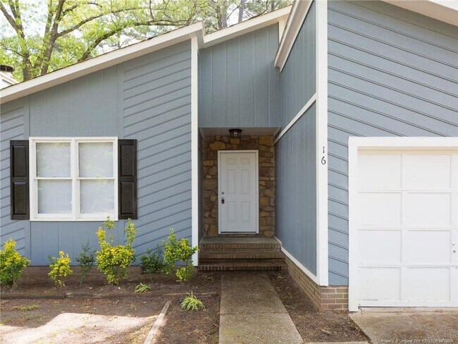 Photo - 1683 Rim Rd