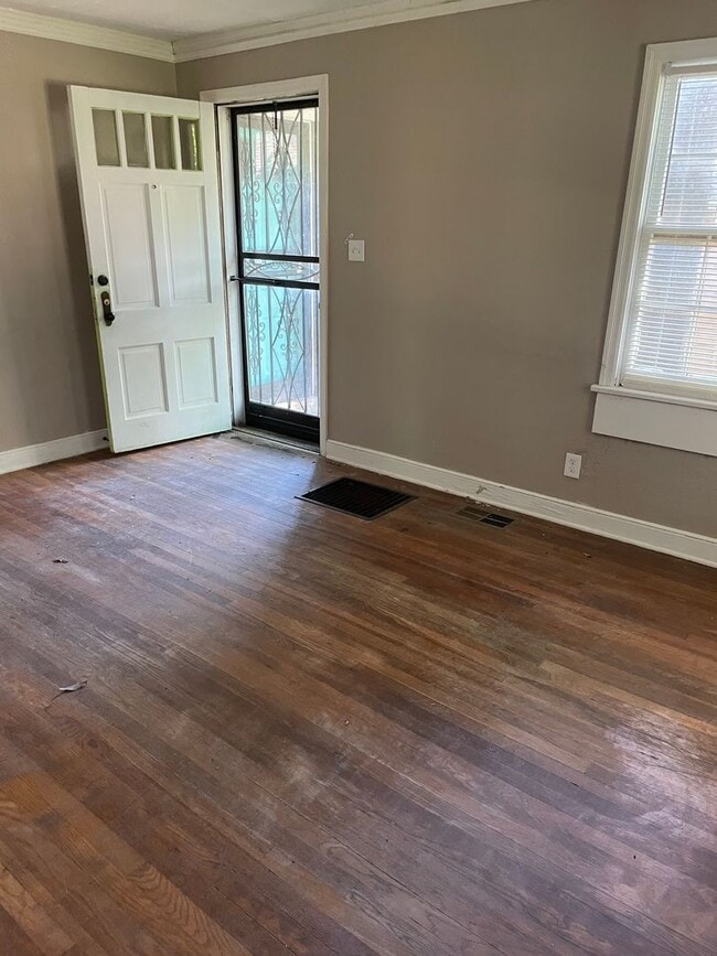 2020 Courtland Pl