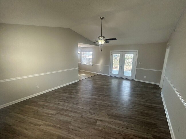 Photo - 2729 Temperance Dr