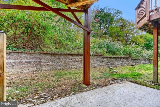 Photo - 5520 Vantage Point Rd