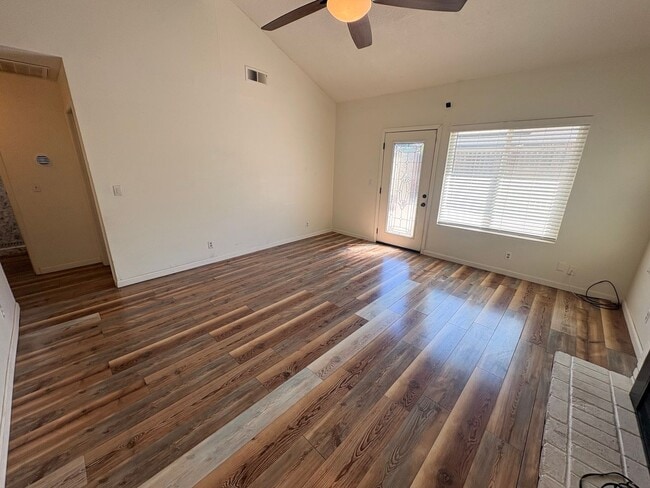 Photo - 2212 N Edison St