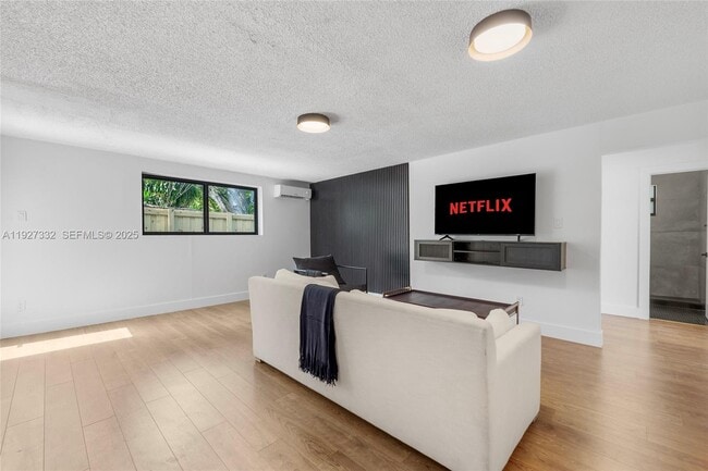 Photo - 485 NW 132nd St