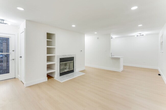 Photo - Indian Oaks Townhomes