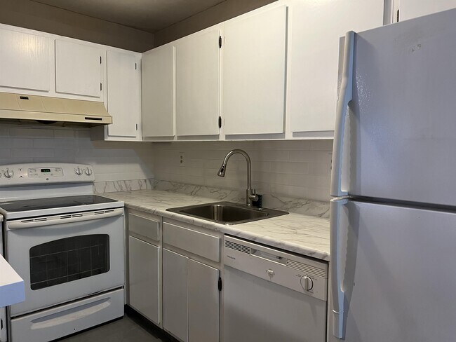 Photo - 20-613 Delar Pkwy