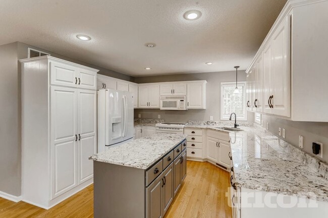 Photo - 1259 Irvine Dr
