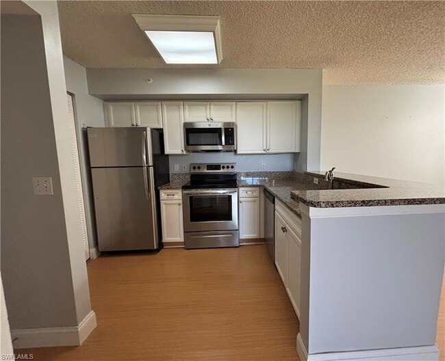 Photo - 1170 Wildwood Lakes Blvd