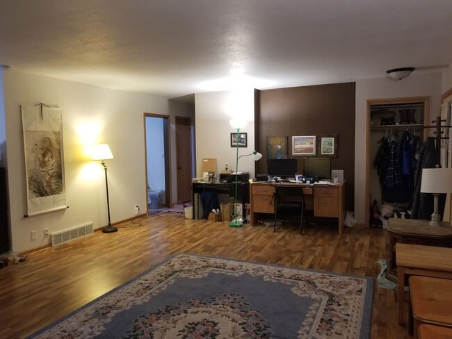 Photo - 1825 14th St S