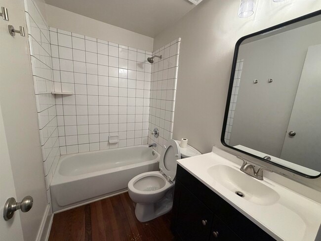 Photo - 129 Talbot Ave Unit 103