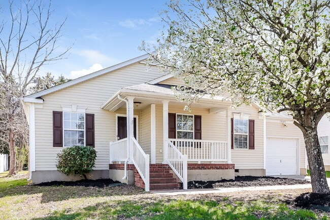 Photo - 15123 De Havilland Dr