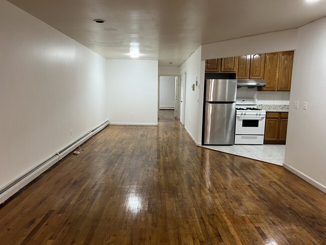 Dinning/living room - 1761 63rd St Unit 1st Fl