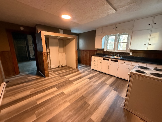 Photo - 133 Defiance Ave Unidad Front