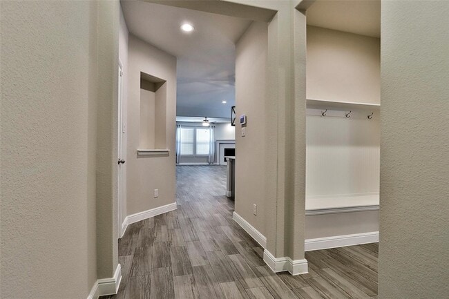 Photo - 2325 Shorthorn Dr