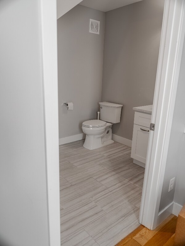 Photo - 1272 Yates St