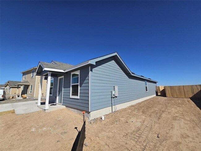 Photo - 2304 Blizzard Dr