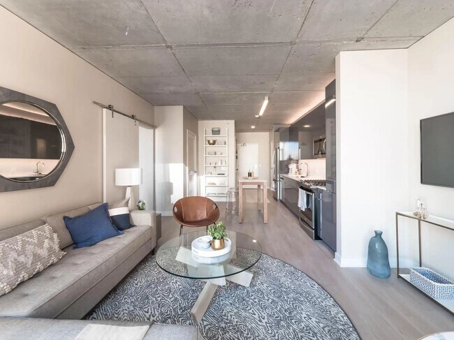 330 W Grand Ave Unit 1706