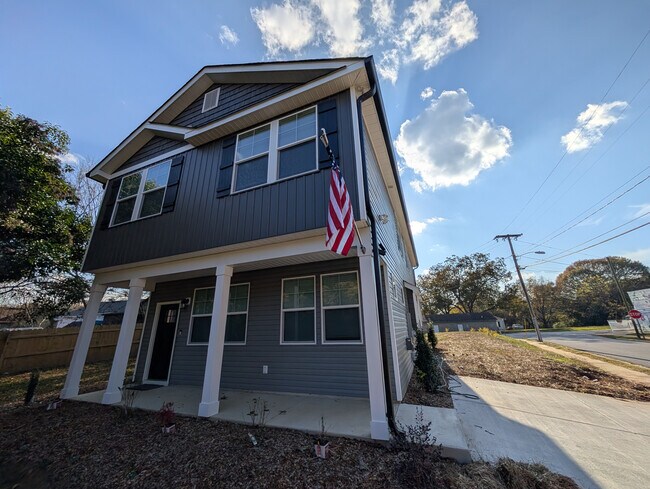 Room in Townhome on Mobley St
