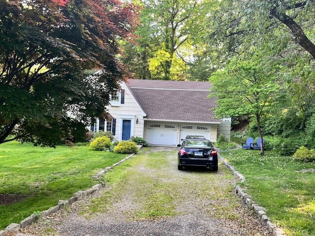 Photo - 141 Sun Dance Rd House