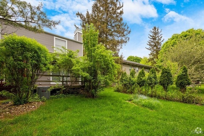 Building Photo - 4632 Emblem Cir Rental