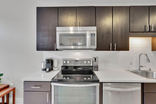 Photo - 185 Channel St Unit FL5-ID1061537P