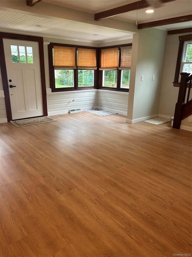 66 Magnolia Dr