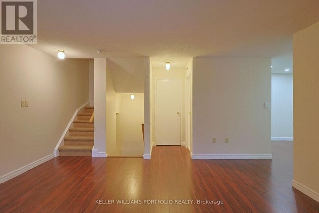 Photo - 75 Weldrick Rd E