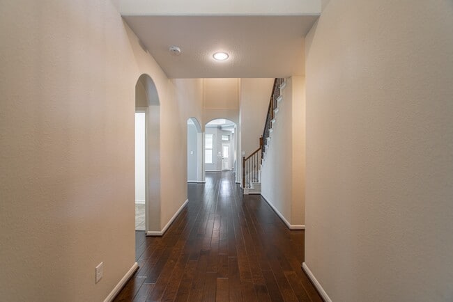 Photo - 74 S Sawbridge Cir
