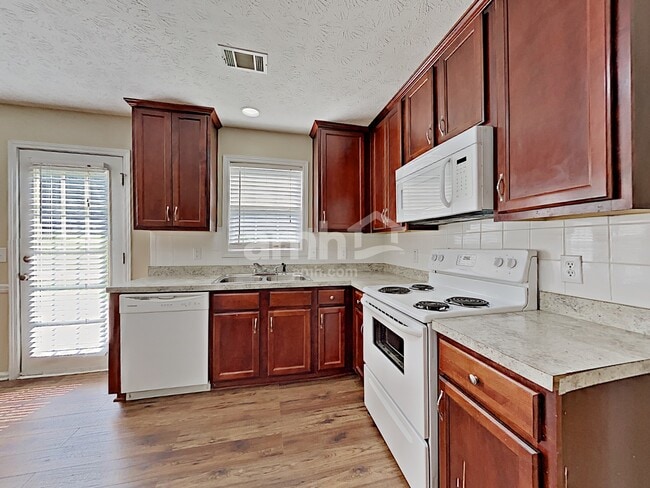 1318 Baylor Dr