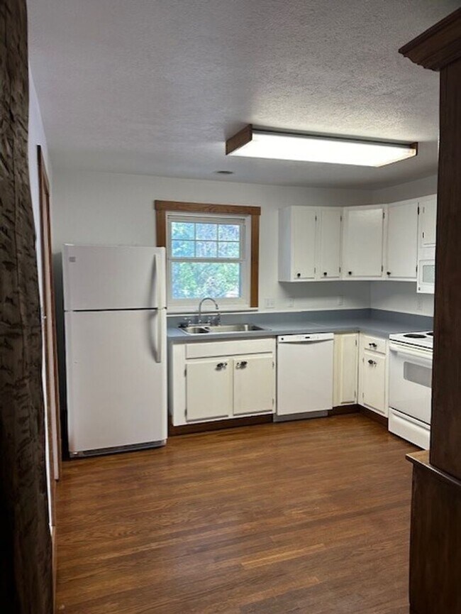 Photo - 304 S Main St Unit 304 A