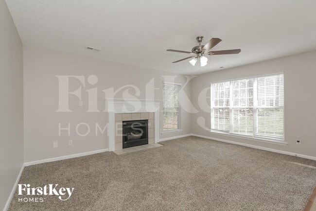 Photo - 6051 Hedgecrest Pl