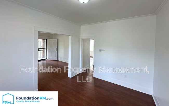 Photo - 1492 Faxon Ave