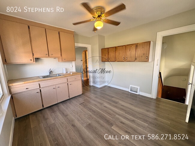 Photo - 8024 Stephens Rd