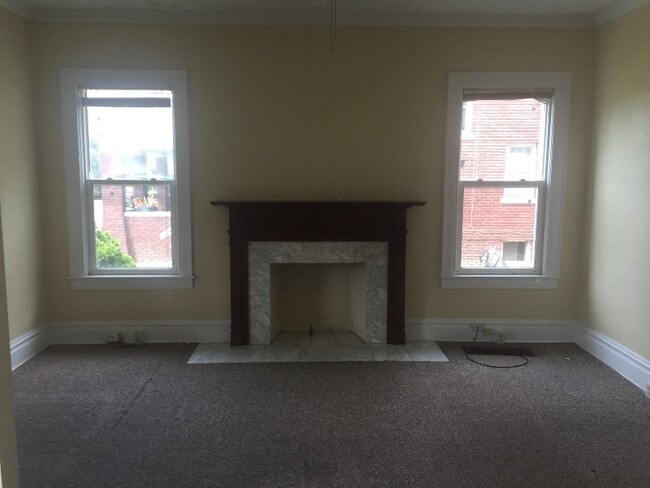 Photo - 704 10th Ave