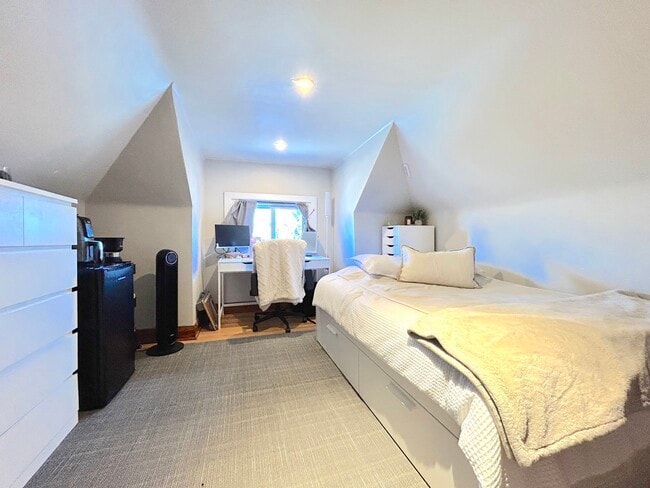 Photo - 27 Dromore Crescent