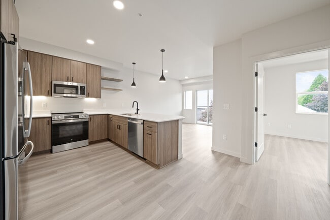 Photo - Boardwalk Place