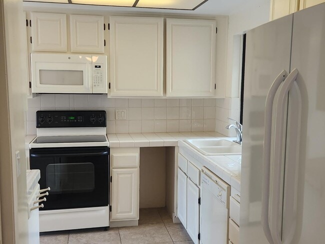 Photo - 626 Marlin Ct