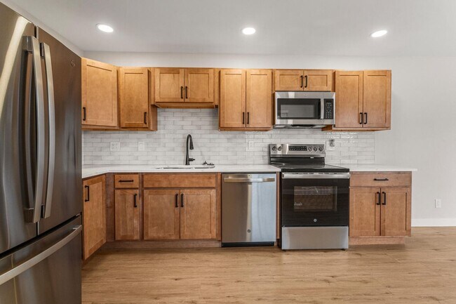 Photo - 1710 Crescent Dr