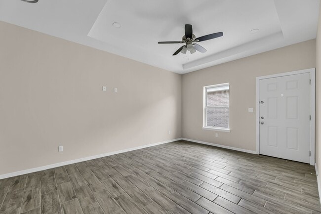 Photo - 1100 W Mahala Ave Unit 1100#3
