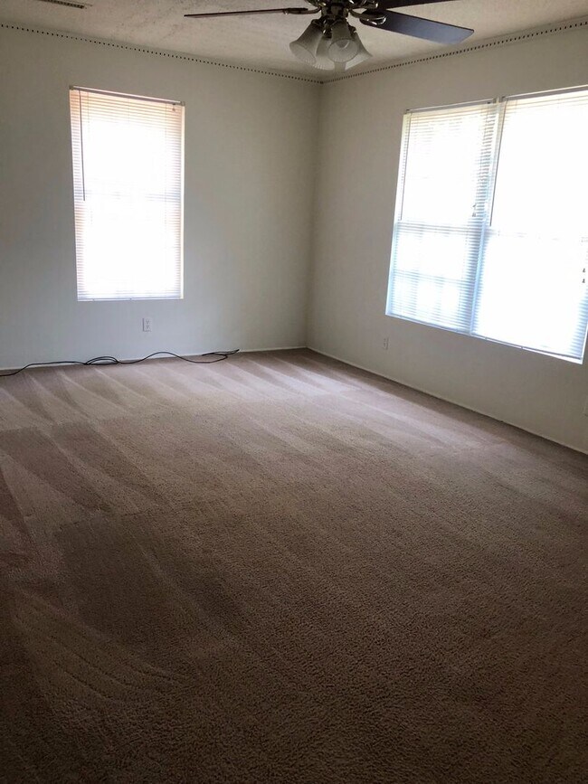 Photo - 748 Berkeley Dr