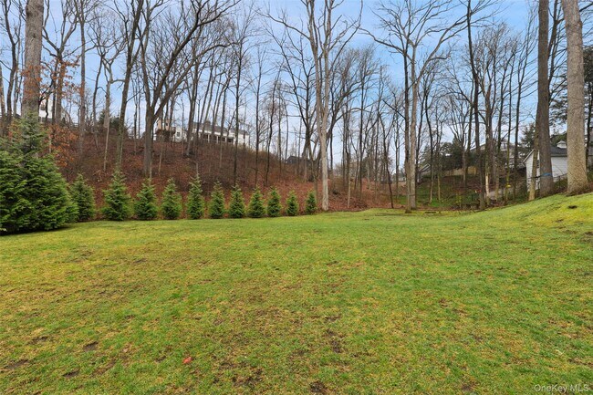 Photo - 18 Hillside Ave