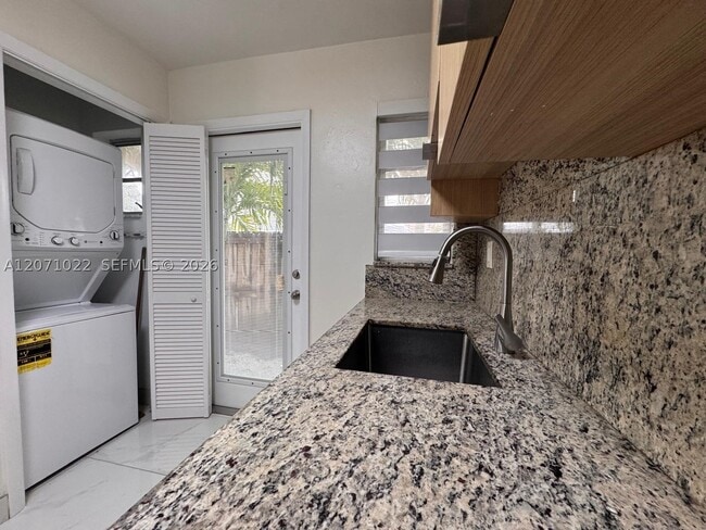 7135 SW 22nd St Unit 7137