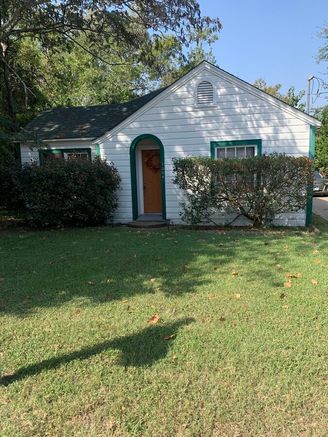 Photo - 1304 21st St