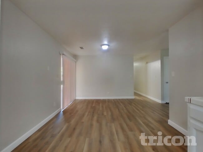 Photo - 820 Mamilane