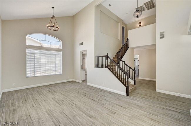 Photo - 7832 Blue Eagle Way