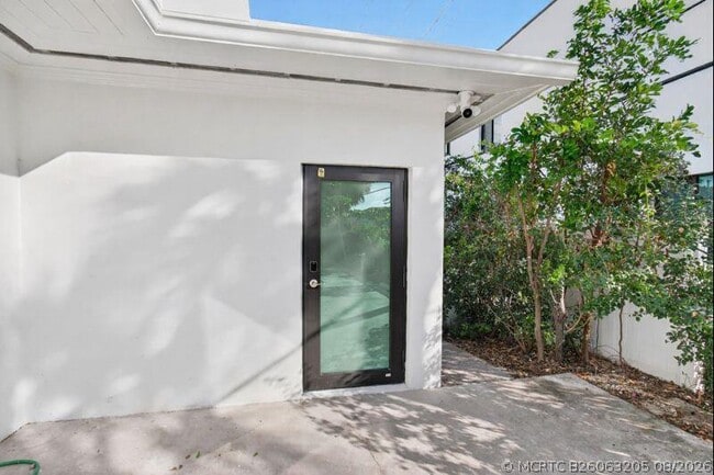 Photo - 3720 Morton Ave