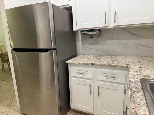 Photo - 14676 Canalview Dr Unidad A