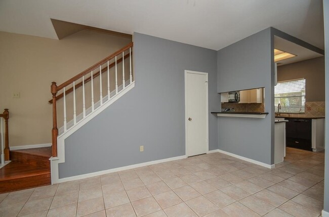 Photo - 2930 Grants Lake Blvd